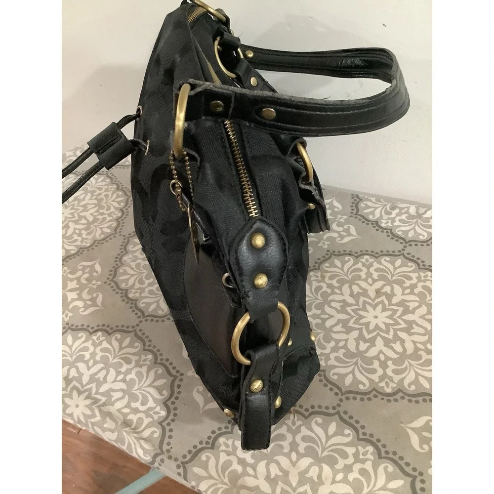 Coach handbags used large pre-owned black